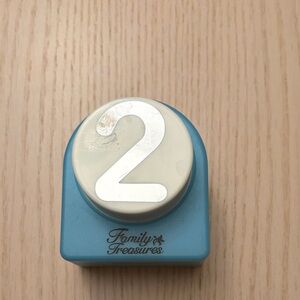 Family Treasures 2 craft paper punch